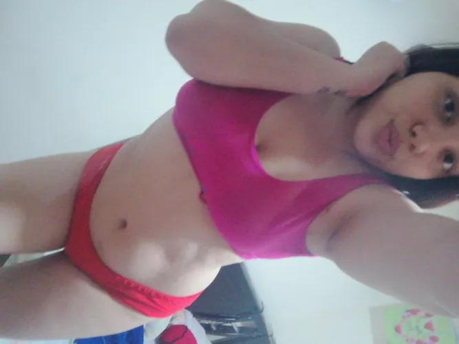 [Selling] (20) years old [F] 😽 latina girl looking for my serius daddy ♦️ ( personal pics and vids 📸, sext with live pics and vids🍏 and sex tapes ⏯️, Lesbian content 😛 drop box 🎁 A nice and PervertDoom girl 🤤 Kik: prettyasszhand