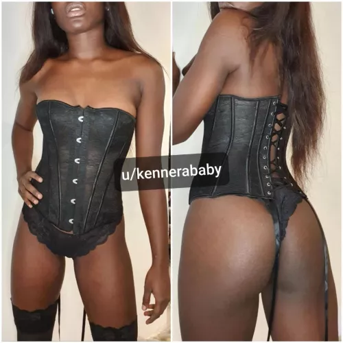 [selling] Ebony Domme Kennera is available for [cam] (sext] [sph] [joi]. PM ME or kik/telegram me kennera_99
