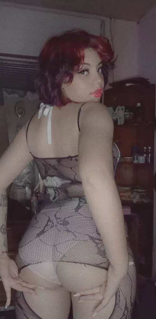 [🌜SELLING🌛] Hi honey, I am 19 years old, with a juicy pussy, little tits and a fat ass. You can text me and have a little of fun (Gfe, sexting, photosets, vids, video calls). Kik and snapchat: Sweet_parkerx 🔥💦