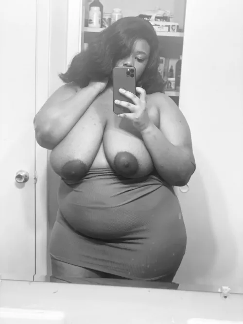 [SELLING] Join me for video calls, Sexting and audio calls. Prices, contact and specialties down below