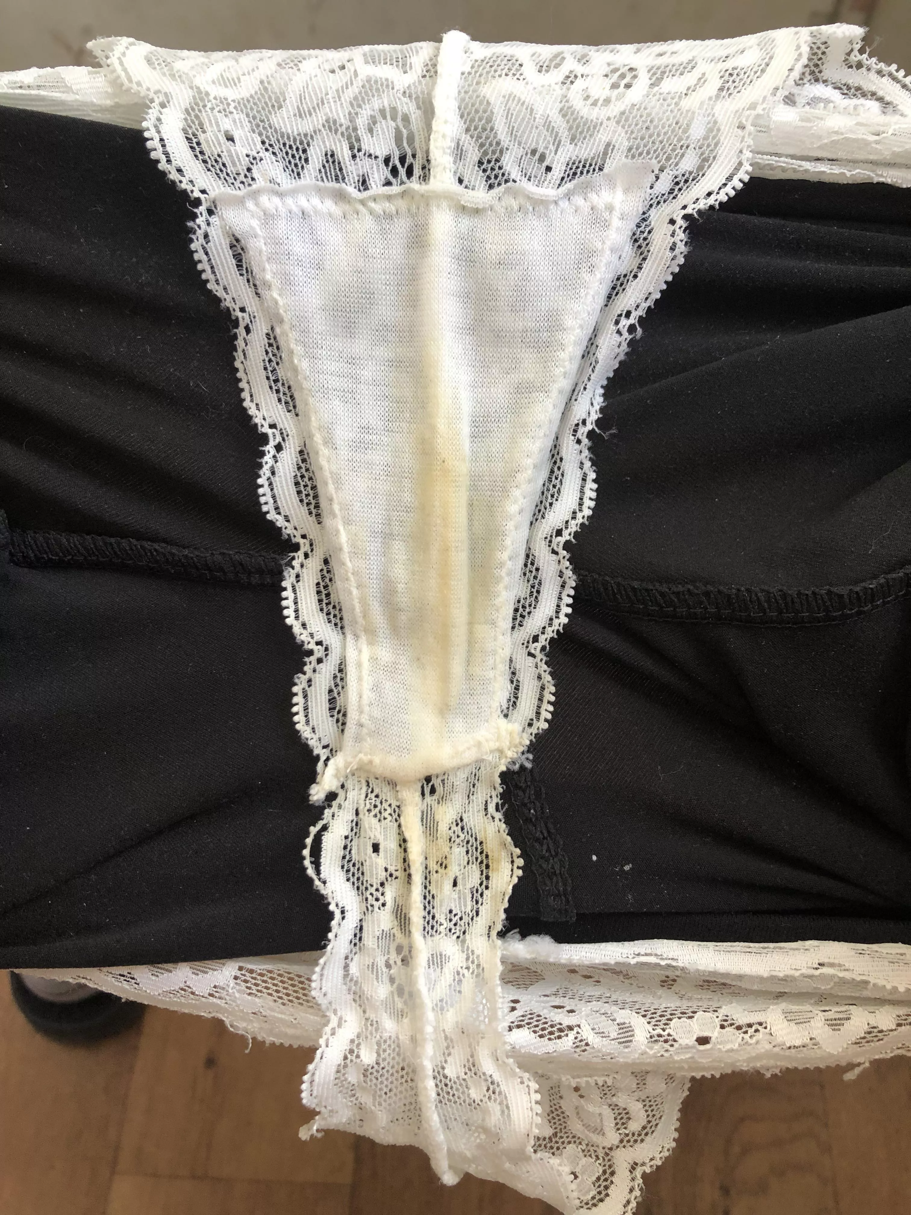 [selling] 🤍POTD- now up for grabs🤍 Don’t risk your hard-earned money, buy from a verified/5 star trusted seller🤍 My services are top-notch & personalized to you🤍 Ask about my ready to ship items! DMs open for business only