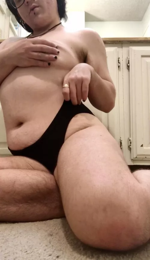[selling][US] What did you see first? You can worship on your knees if you approach respectfully 🖤 Fetish friendly 🖤 Panties starting at $30