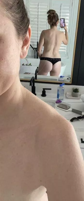 Sending me pics while I’m at work.