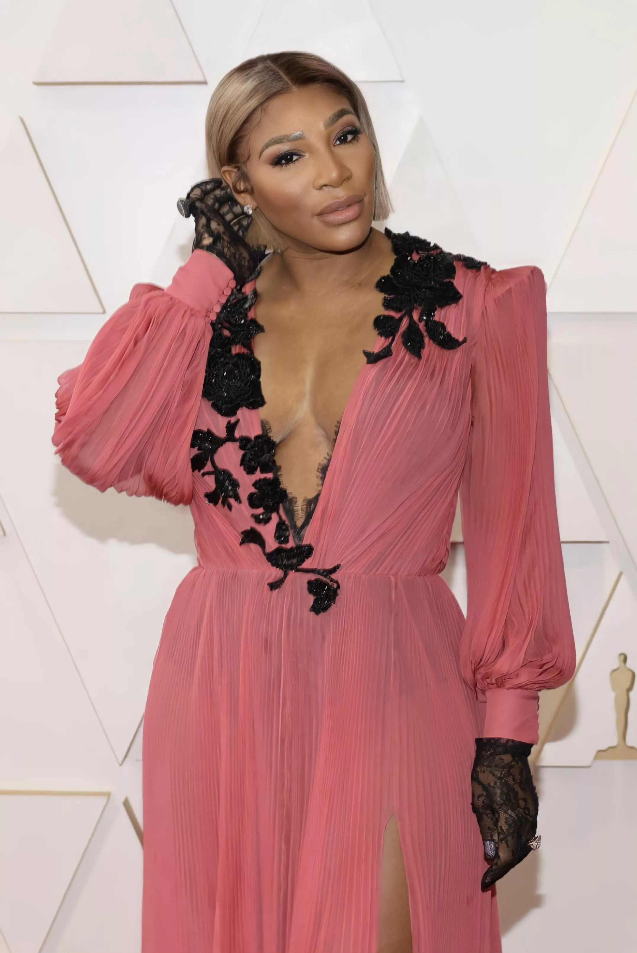 Serena Williams make me want to swallow so much fucking cum