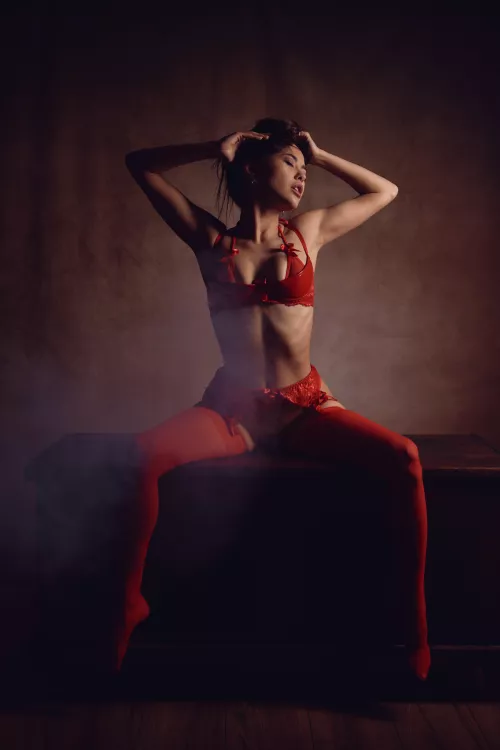 Sexy red could broke your heart ♥️