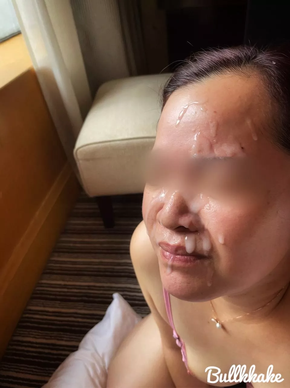 She eagerly agreed when I asked if I could cum on her face