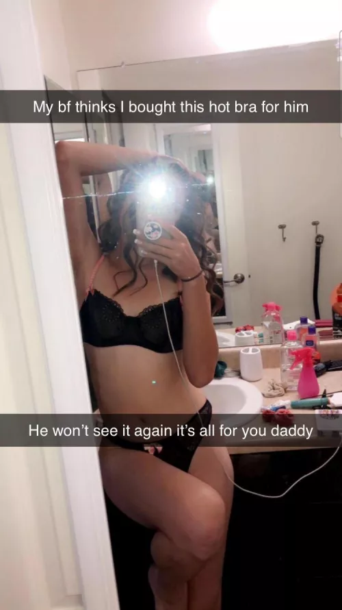 She wants to cuck her bf so bad