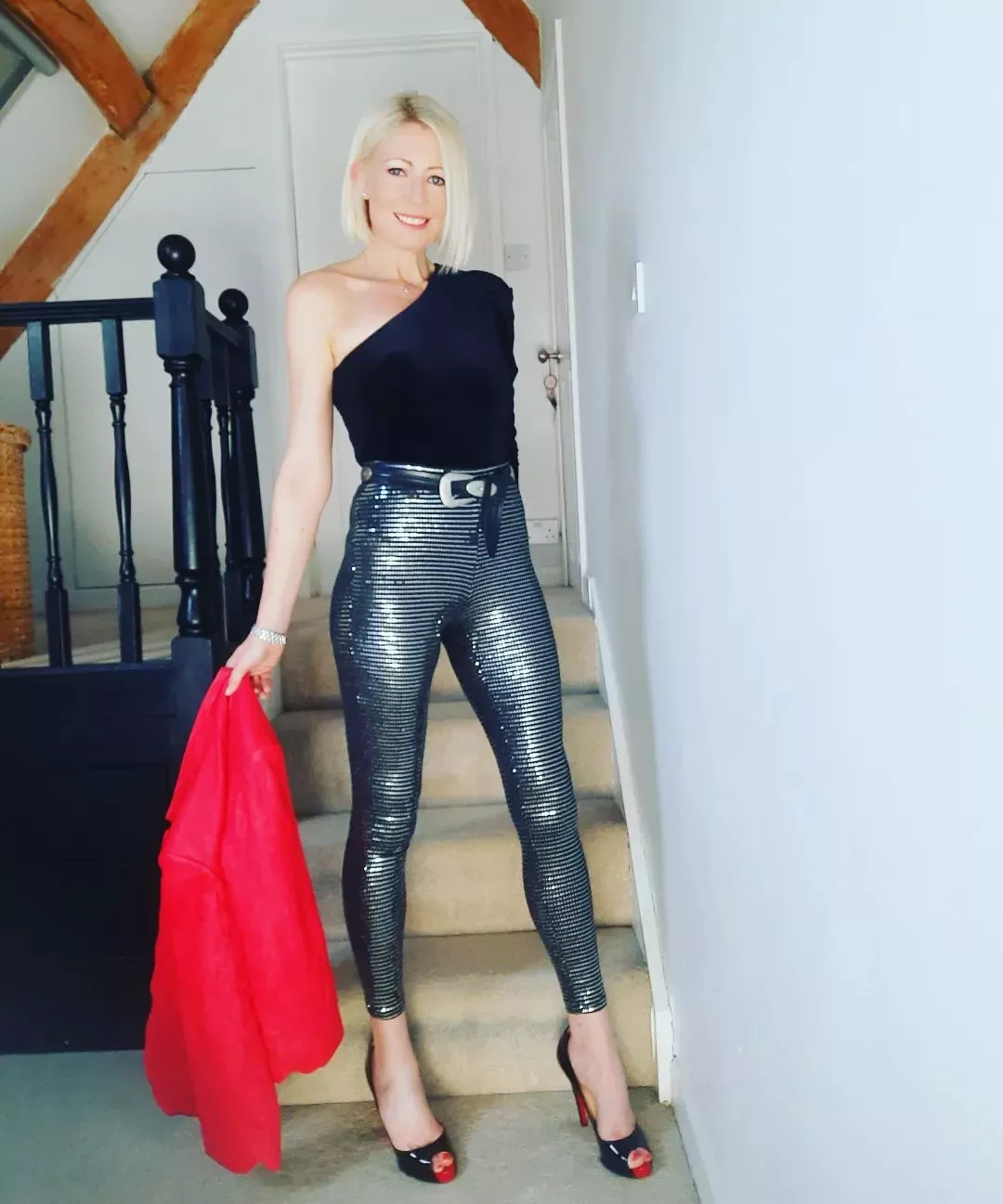 Shiny Pants MILF