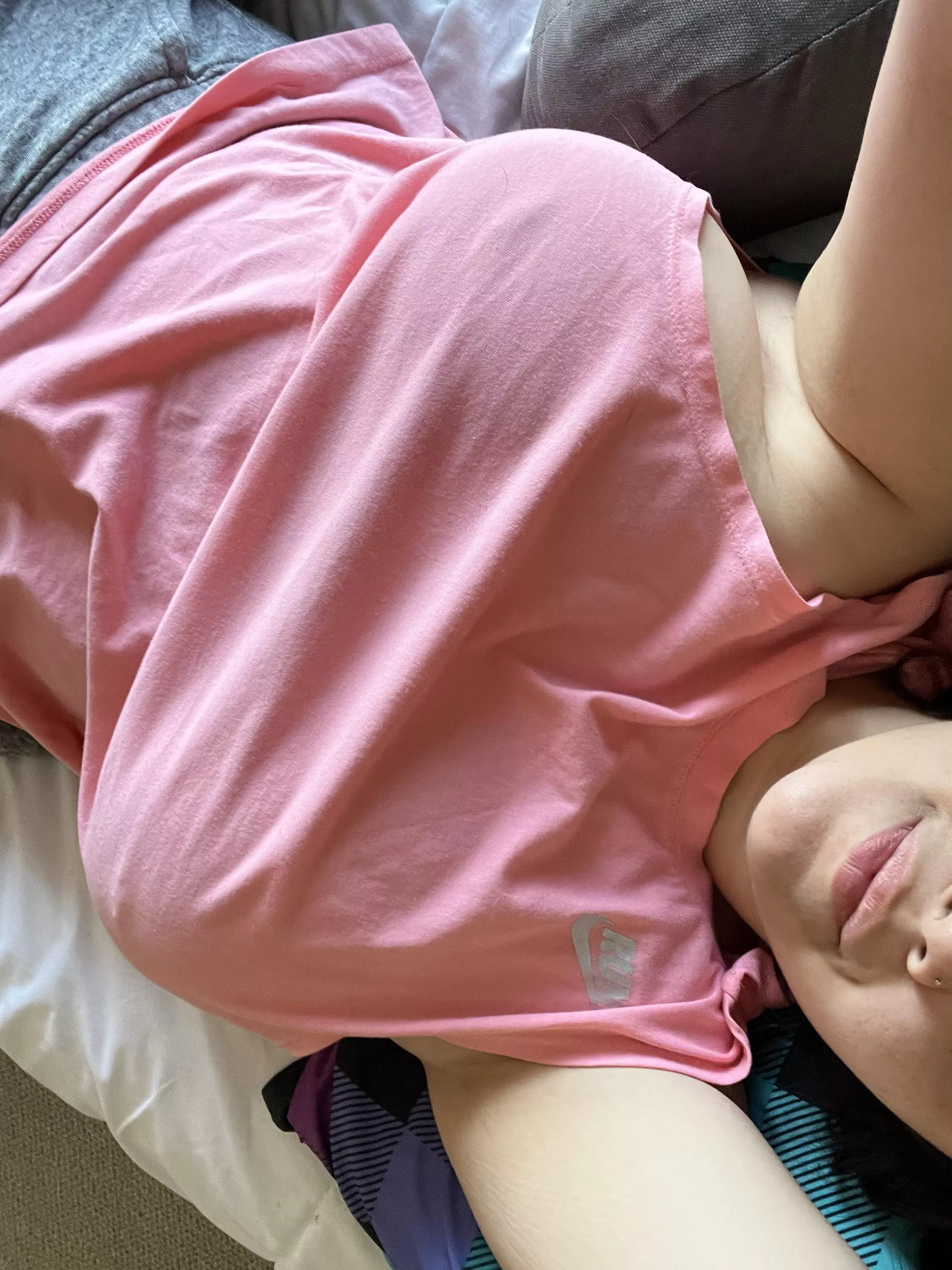 Should I go jogging in just this? 🧐