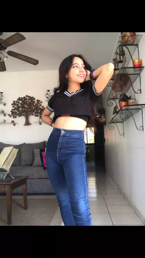 shy mexican 18 yro 1.48 mts, 47 kg, slim and load moaner want to be a racetraitor