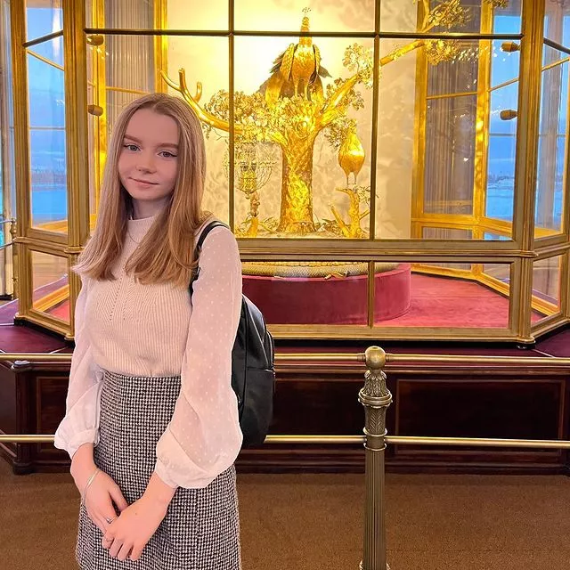 Shy Russian 19 yro catholic willing to try and be a dumb brainless pet Shy Russian 19 yro catholic willing to try and be a dumb brainless pet