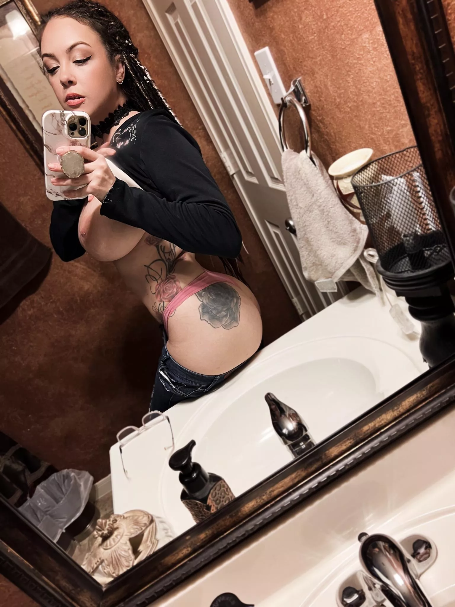 Side view for ya! 😈