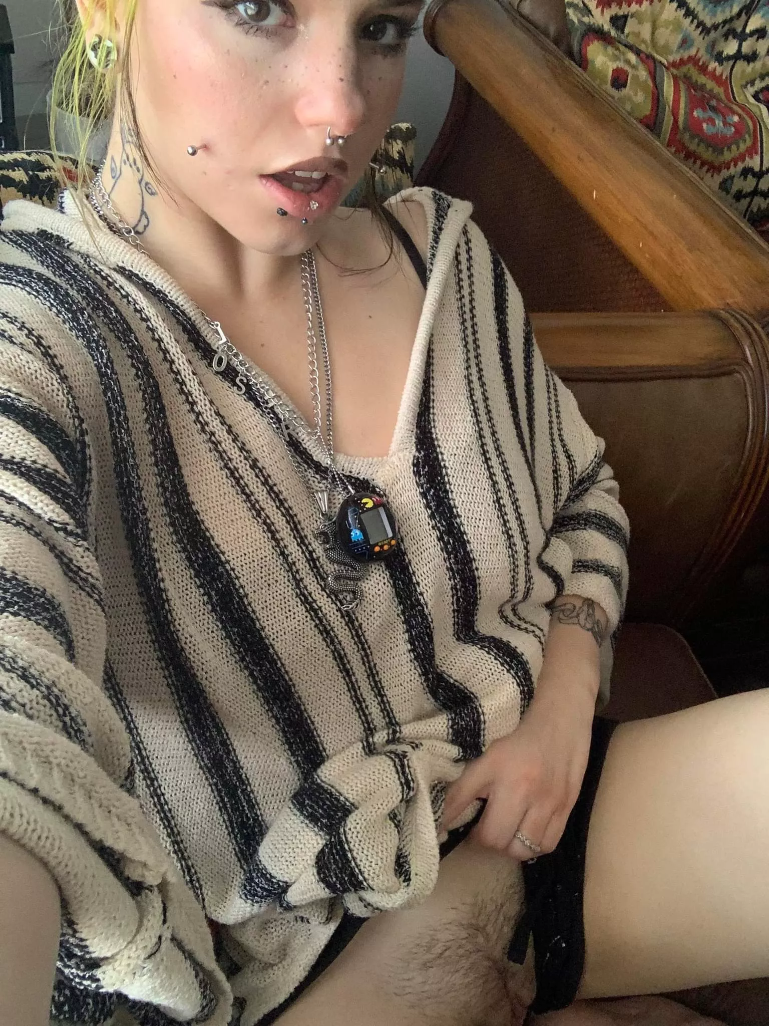 Simple nude!😋😋