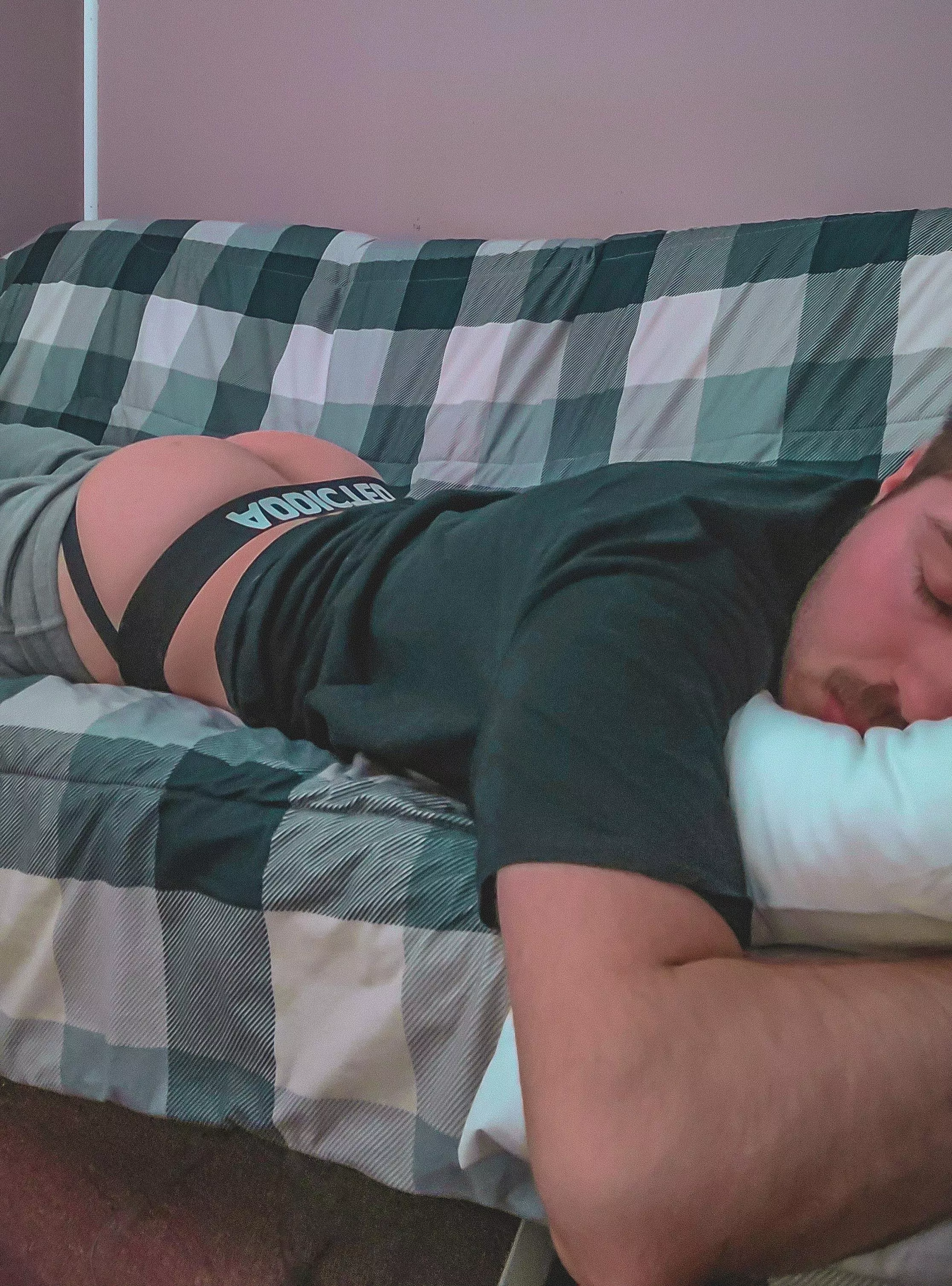 Sleeping, just like some of ya'll sleeping on Moon Knight. 🌙😤😴