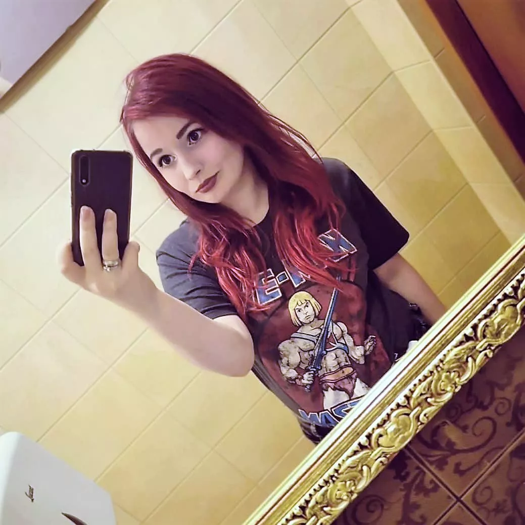 Small girl, big ring