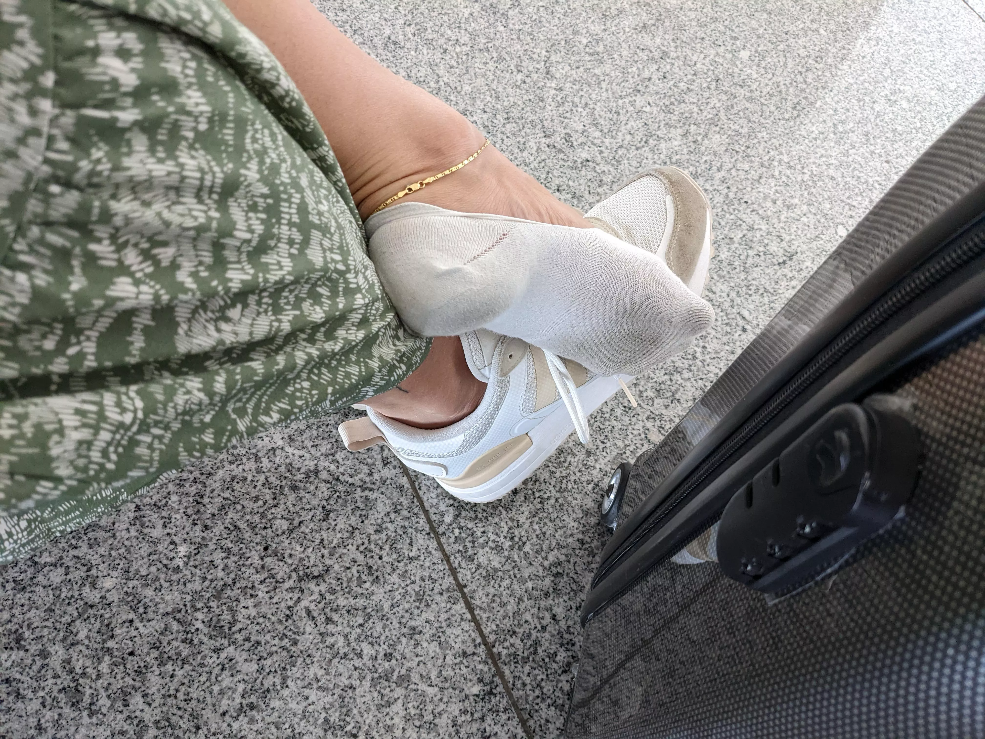 Smelly after a week of travelling 🥵 Come play socks games privately 💋