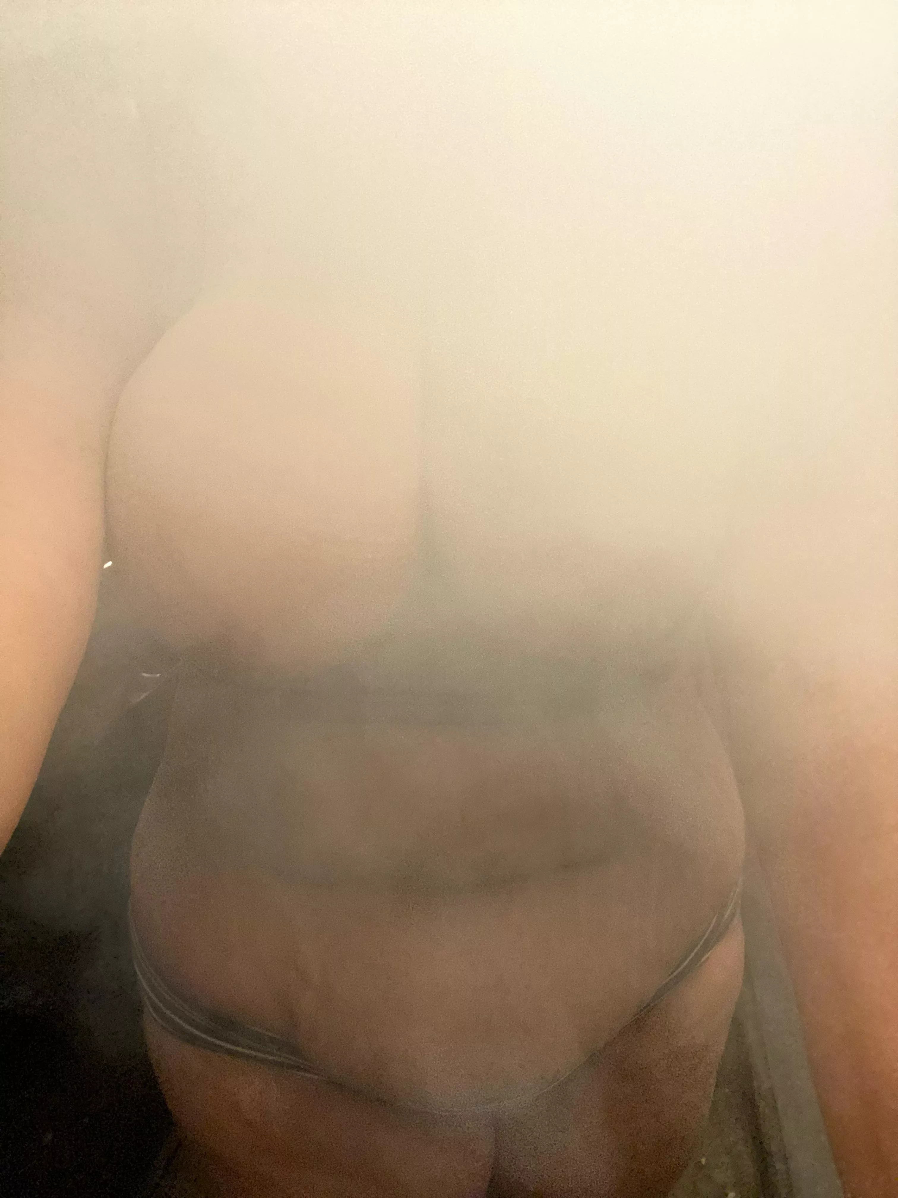 Smoke and tits