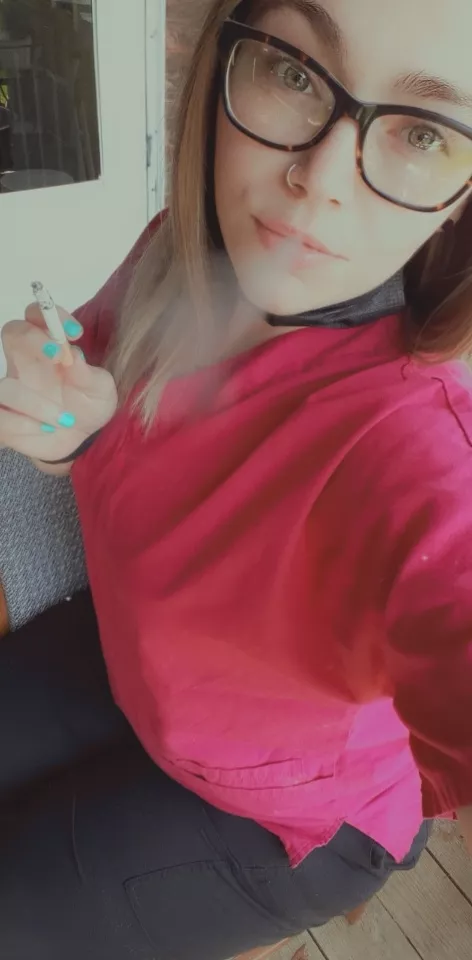 Smoke break 😚💨