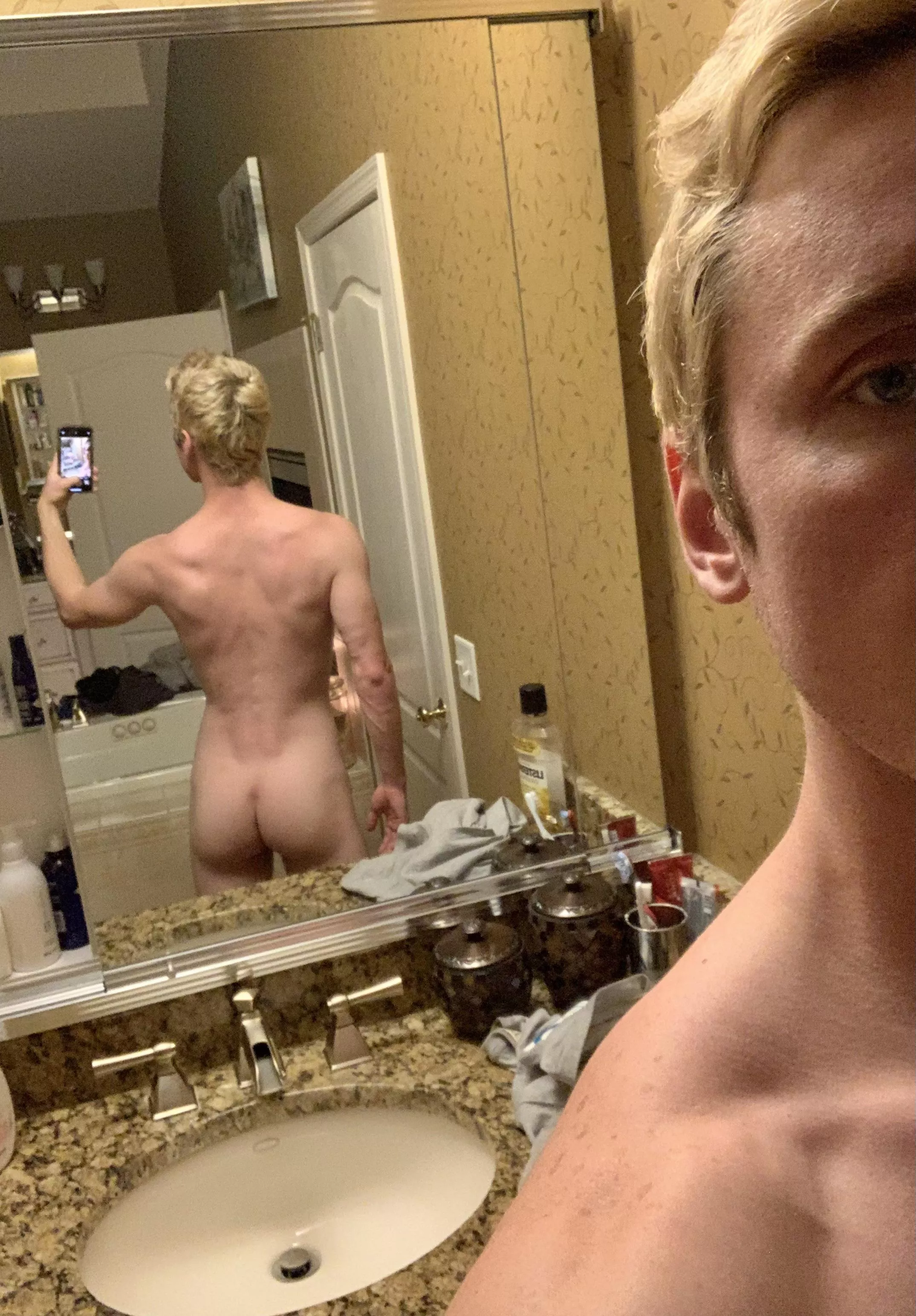 Smooth and blonde 👱🏻‍♂️