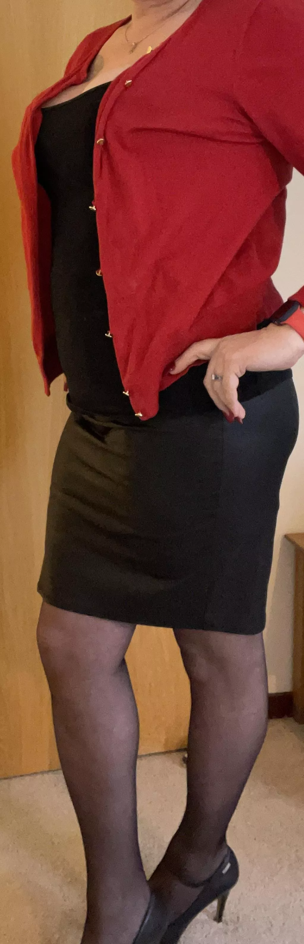 So… I will be at KW CP Challock from 9:30pm to 10pm tonight, and my partner wants to see me be used, preferably bareback, and then cream pied by as many strangers as possible! He will be watching discretely. Obviously we are trusting that you will be c