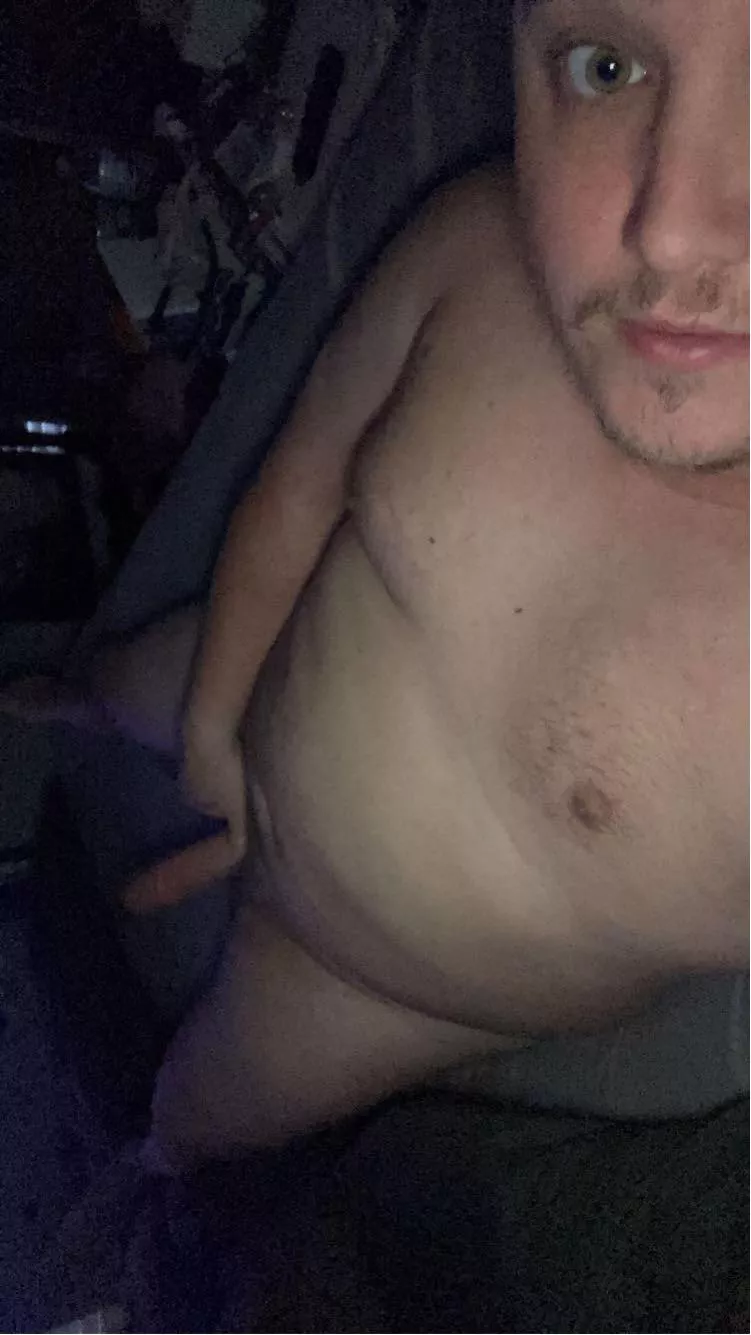 So I’m bored at work and would love some fun chats 😏