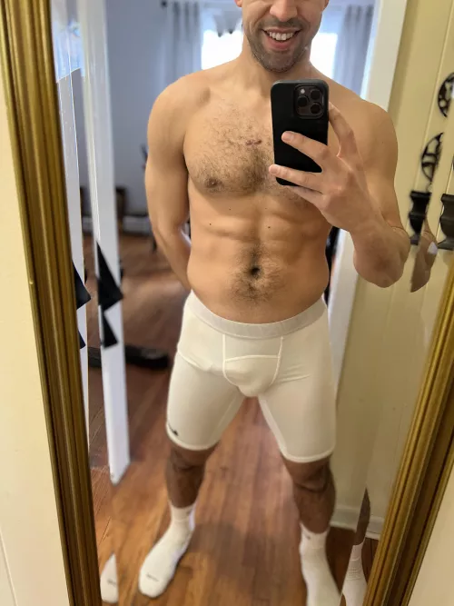 Soccer game got canceled, so now I’m stuck in the house. Someone help keep me busy😈😈