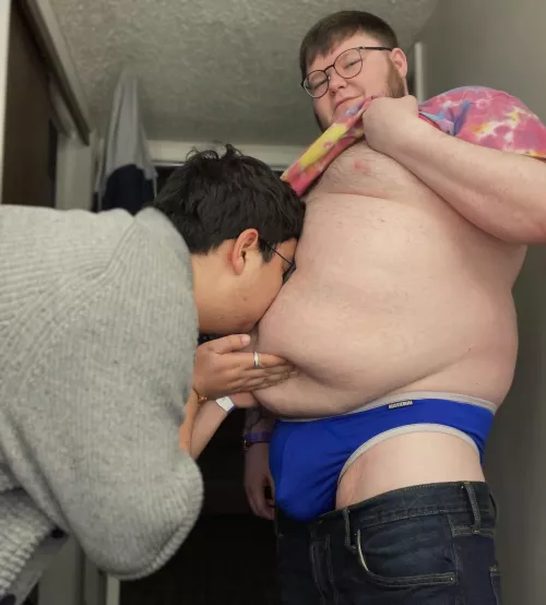 Some belly loving 😊