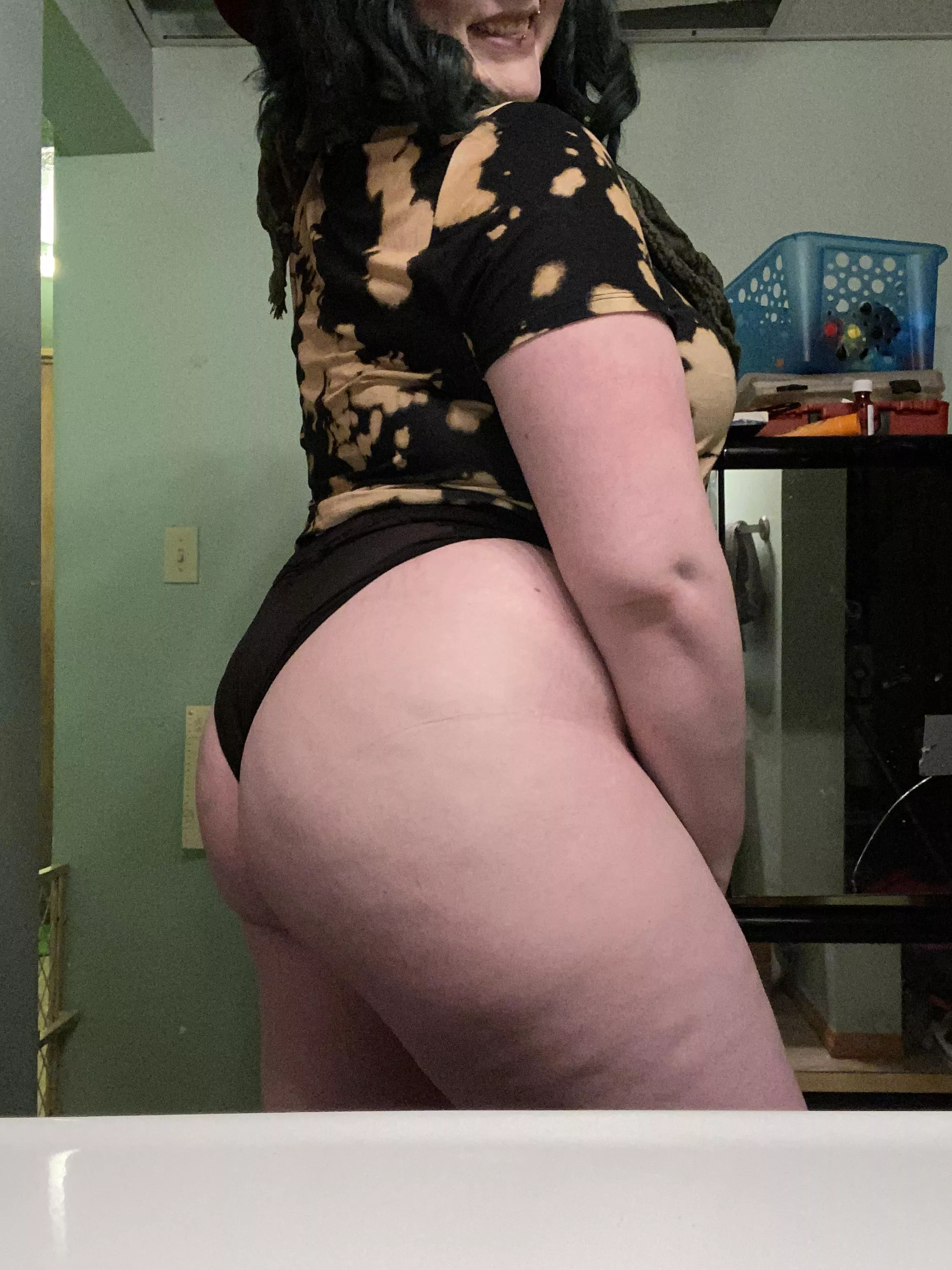 Some thickness for your timeline! Hope you all have a kickass weekend! <3