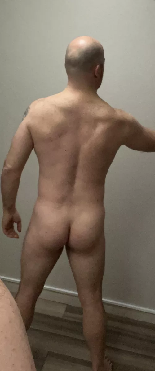 Someone asked for my butt … here you go. Squats do a Viking good