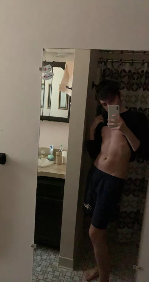 Someone come cuddle this body of mine