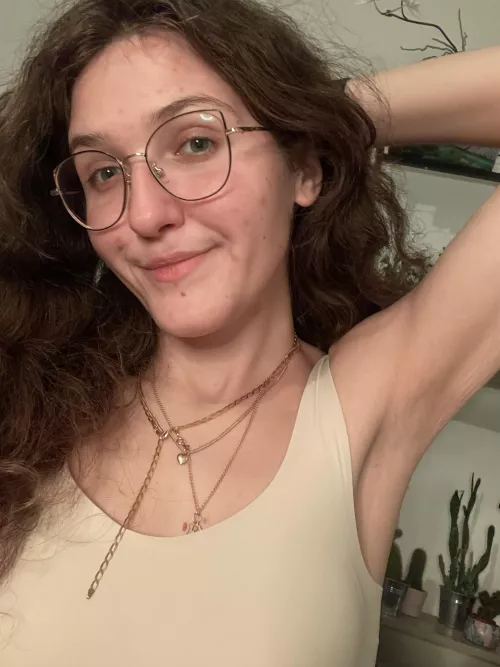 someone just replied to an old post of mine and said they prefer my pits hairless, so here’s a smooth one for you :)[f]