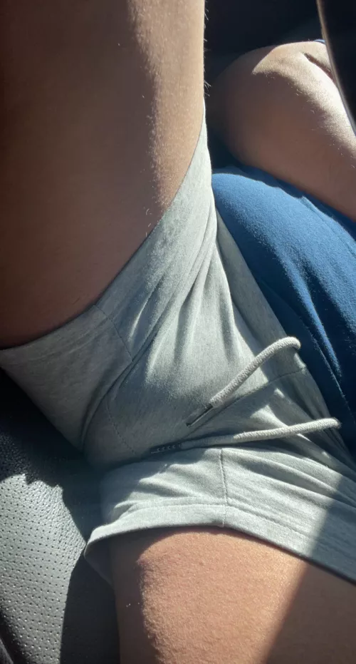 Someone texted me to open my legs. Best I could do while driving 😜