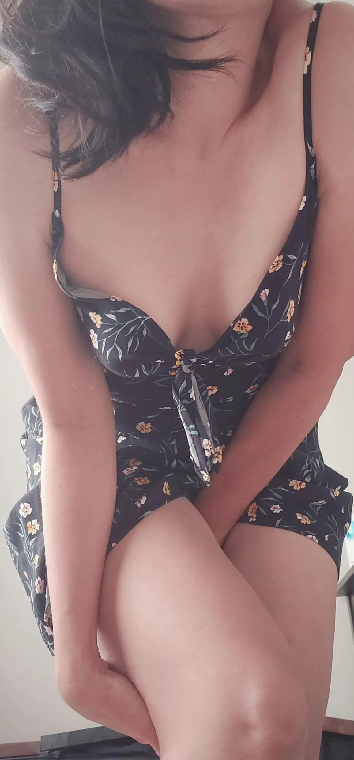 Someone told me his hand between my thighs might be a good look, I'm unconvinced. I think mine looks good enough 😏