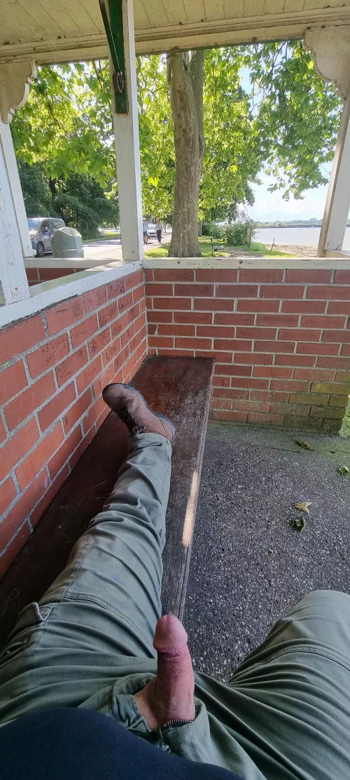 someone's coming 😁