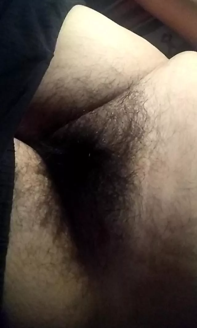 Sometimes i think im to hairy 😅