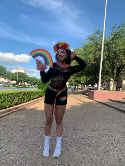 SOOOOO GAY 🏳️‍🌈❤️