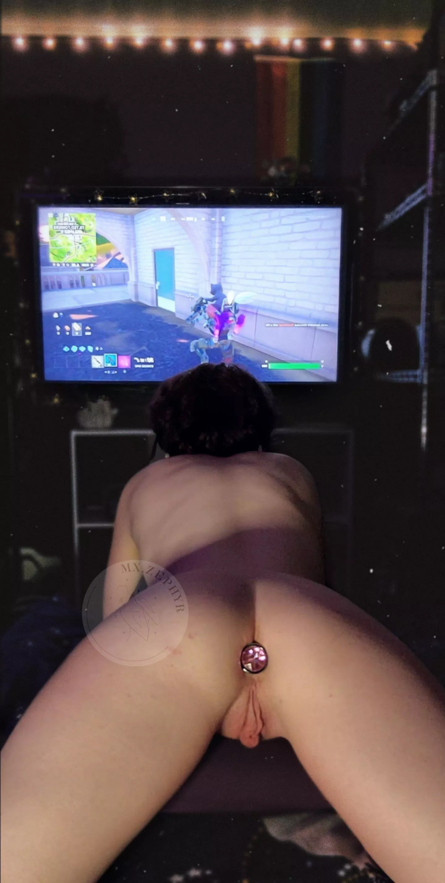 Sorry I'm playing like shit tonight, I'm a little distracted😅