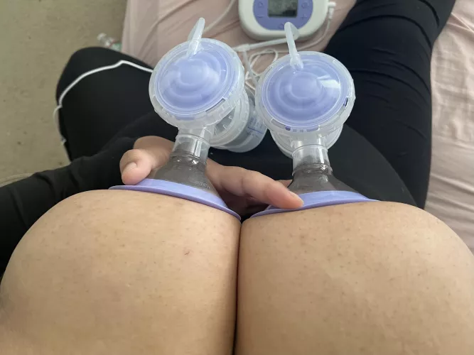 Still pregnant just like the way the pump feels… gets me super wet