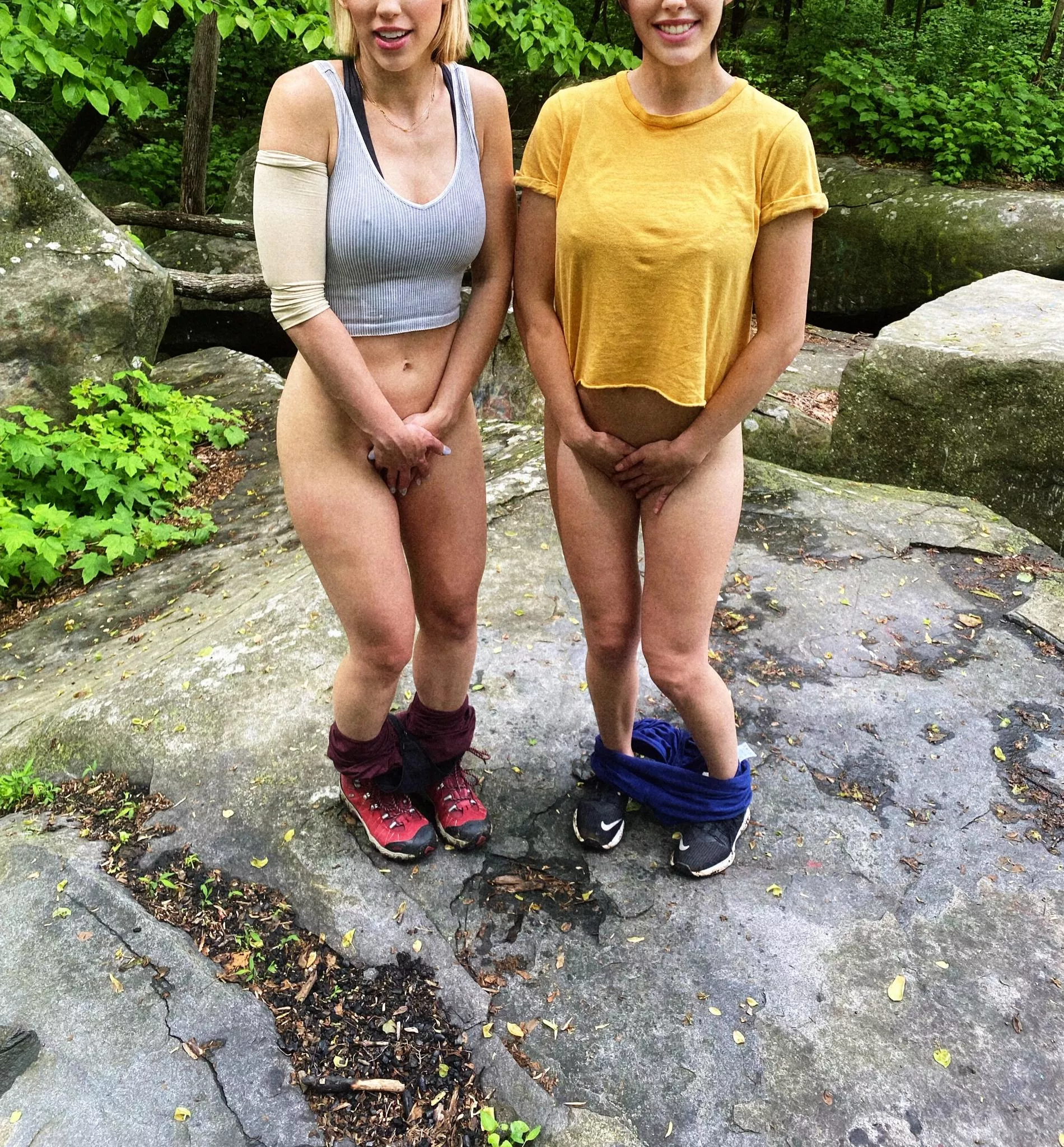 strip dares at the park 🙈