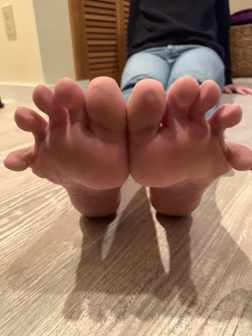 Suck my toes?