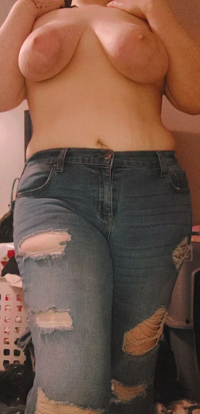 Suck them for me baby 🤤💋💦