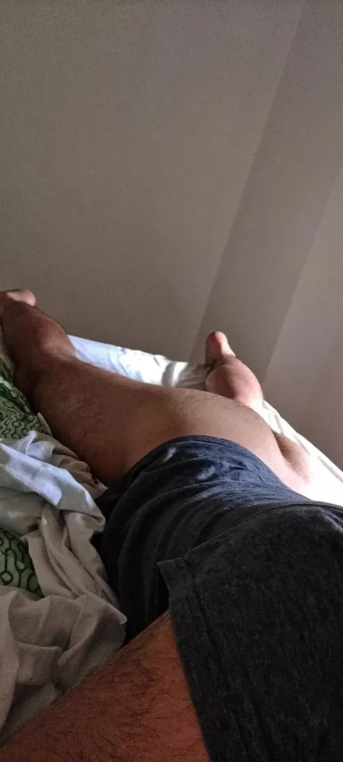 Summer afternoon nap 👅☀️