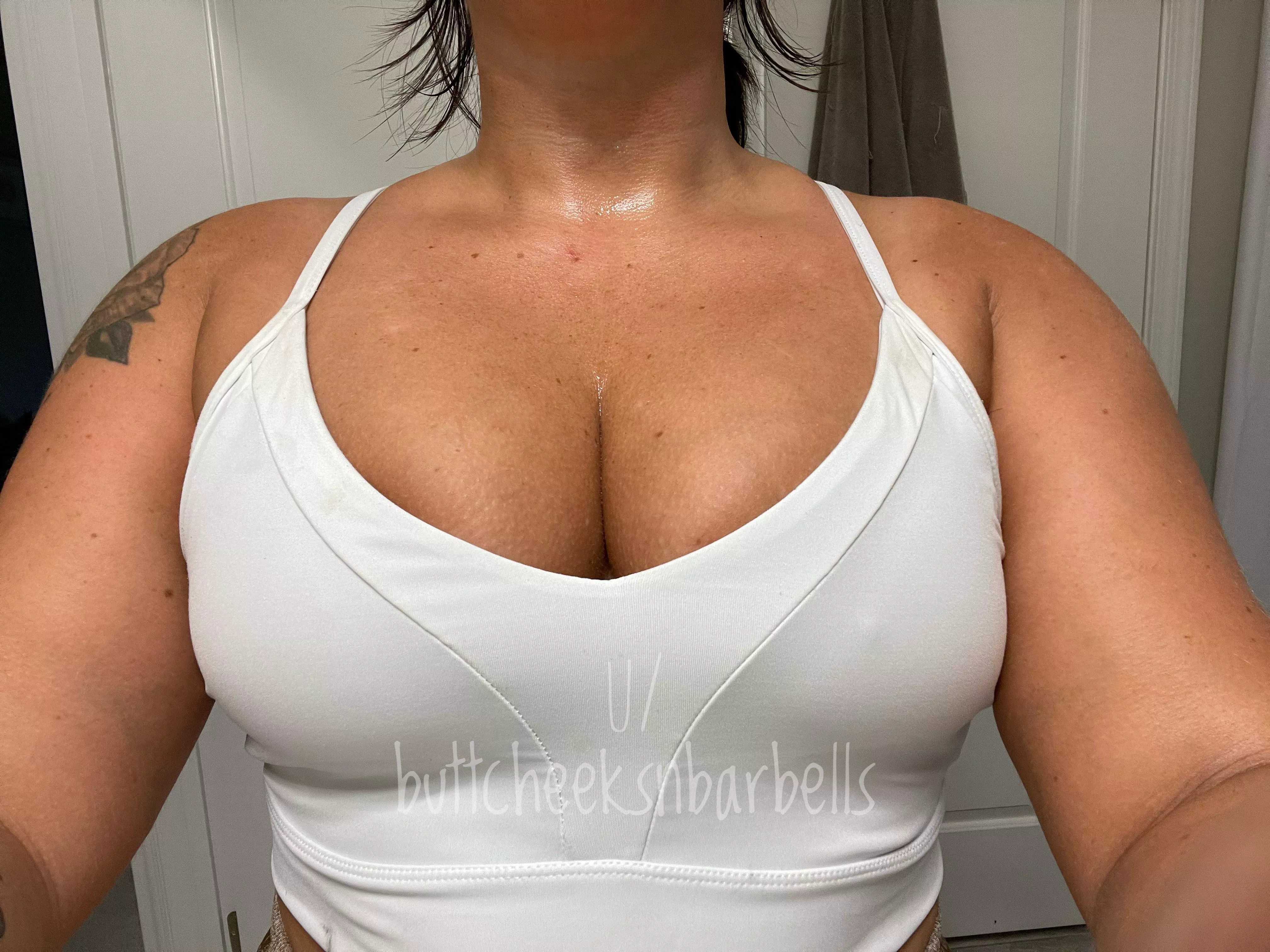 Sweaty titties