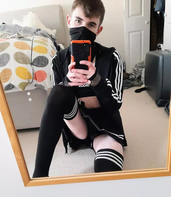 Thank you cuties for the encouragement yesterday! I hope you like this picture~ :D