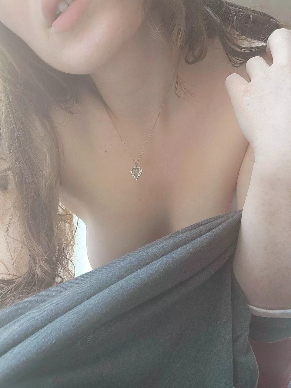 That moment right before I show you my freckled goodies 😉 [f]