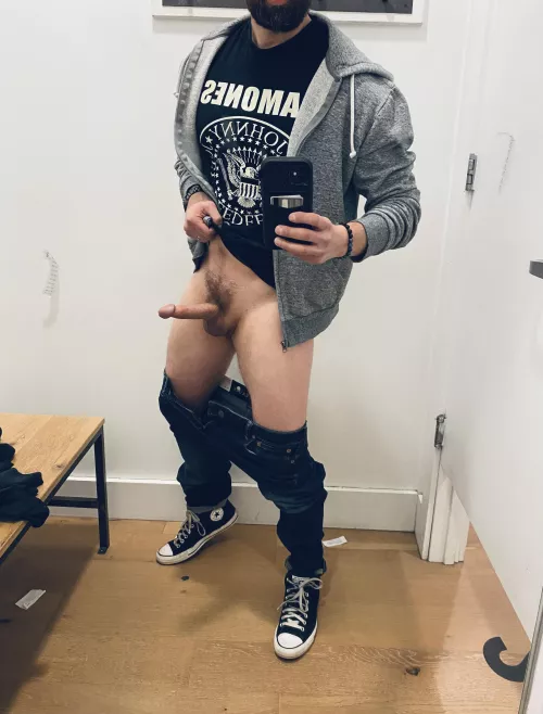 The AE fitting room attendant knows I take nudes. Today she asked to see. Of course, I was more than happy to share. 😁