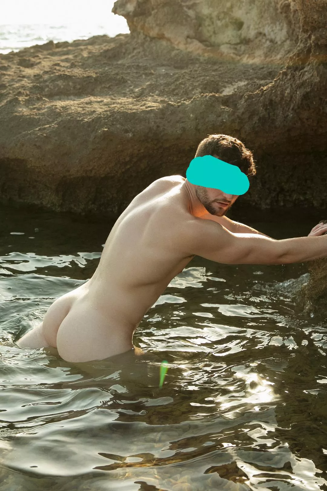 The back of my Alpha body💪💦