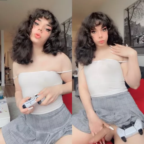 The E in E-Girl stands for Eggplant π₯΄π