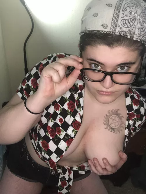 The glasses stay on tonight, I want to see you in 20/20 clarity