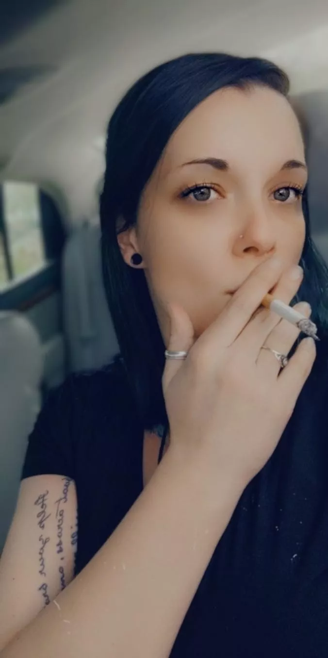 The midnight glances, and the topless dancers, the can of freaks, cars packed with speakers 🤘